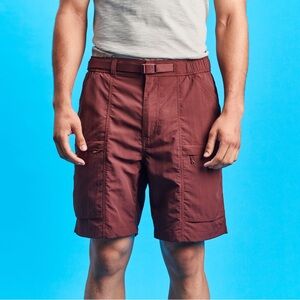 Uniqlo Men's Dark Brown/Maroon Geared Cargo Shorts
